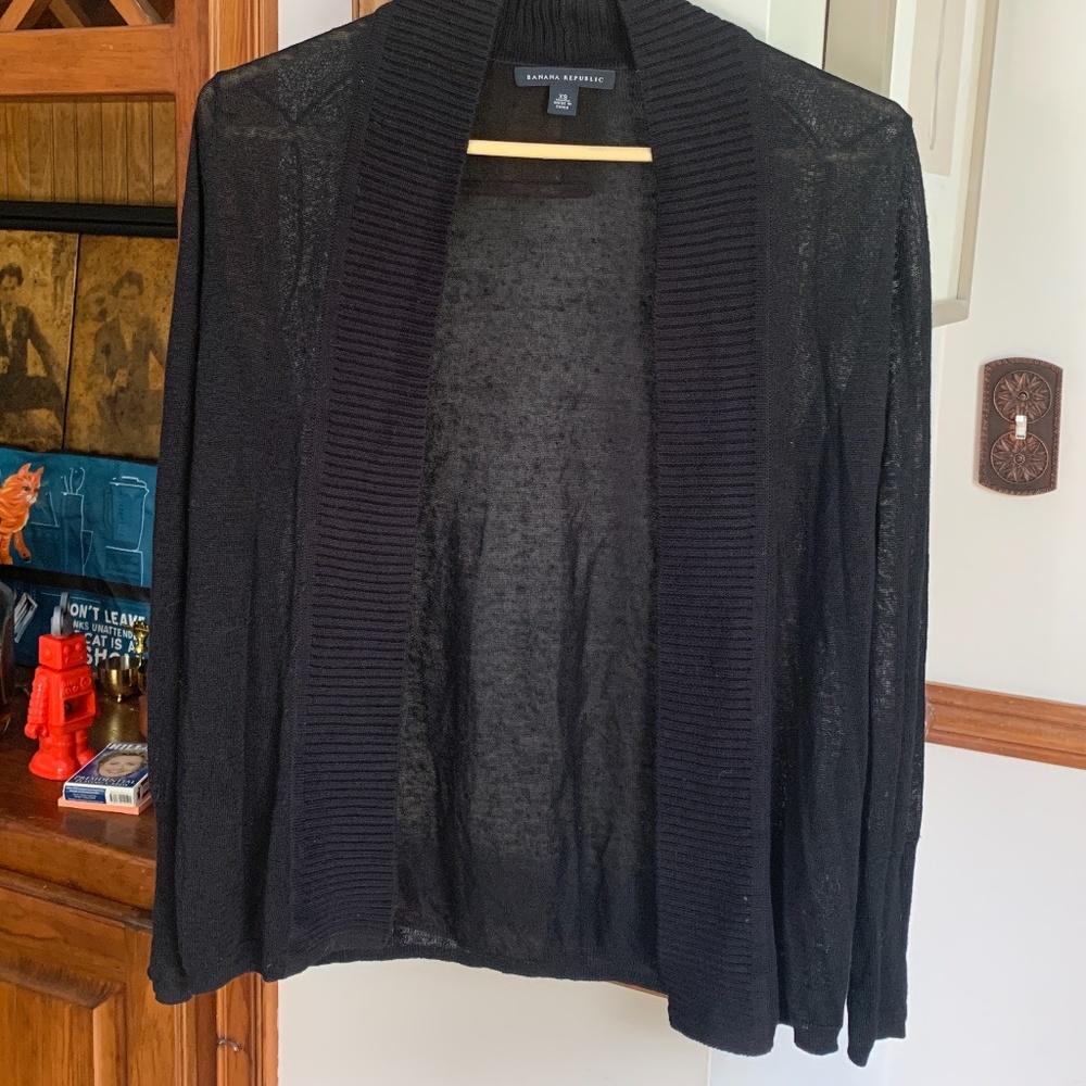 Banana republic linen‎ and viscose sheer cover sweater. Worn once.